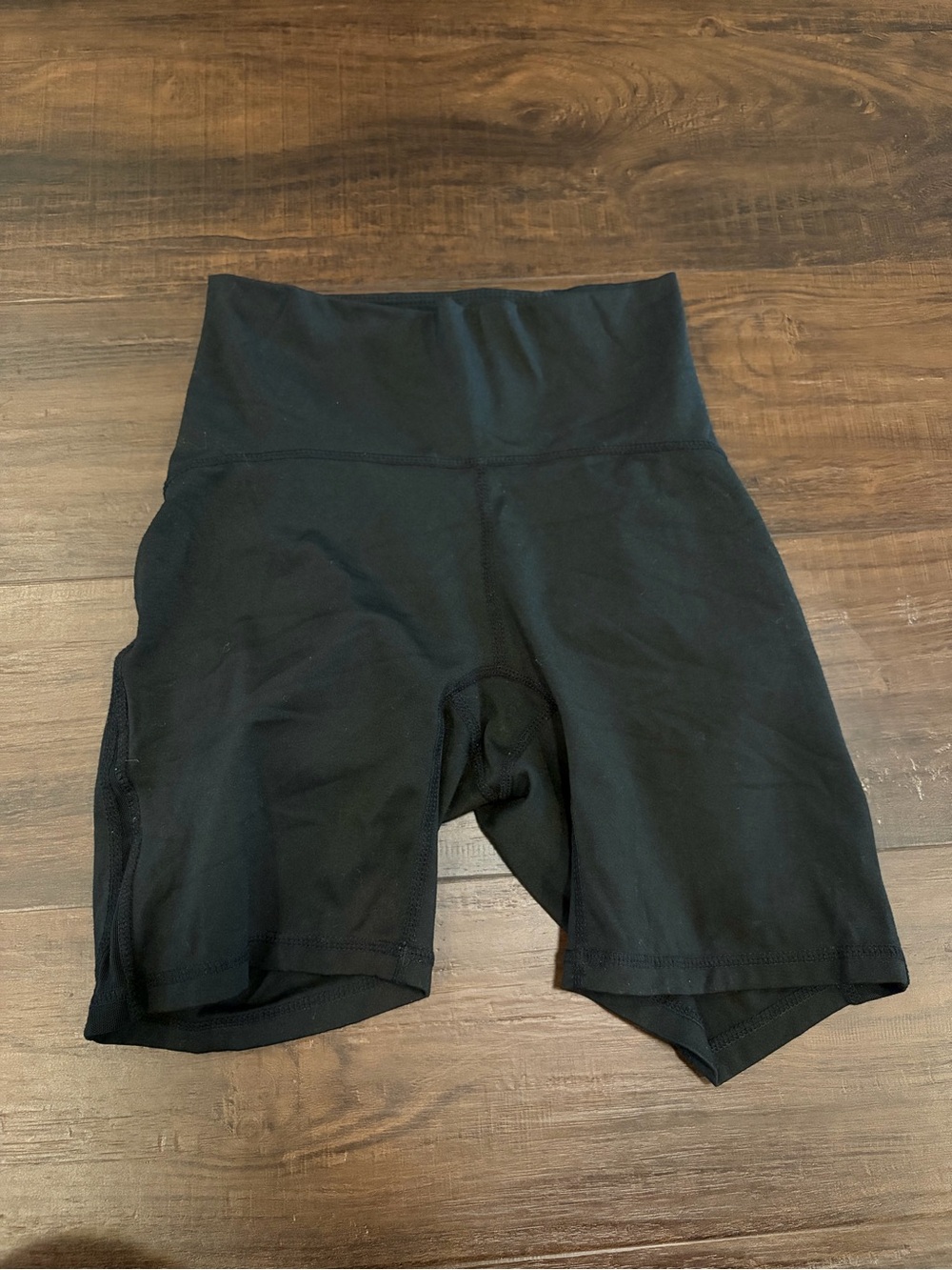 Lululemon Black High Rise Biker Shorts Size 4 Athletic Workout Gym